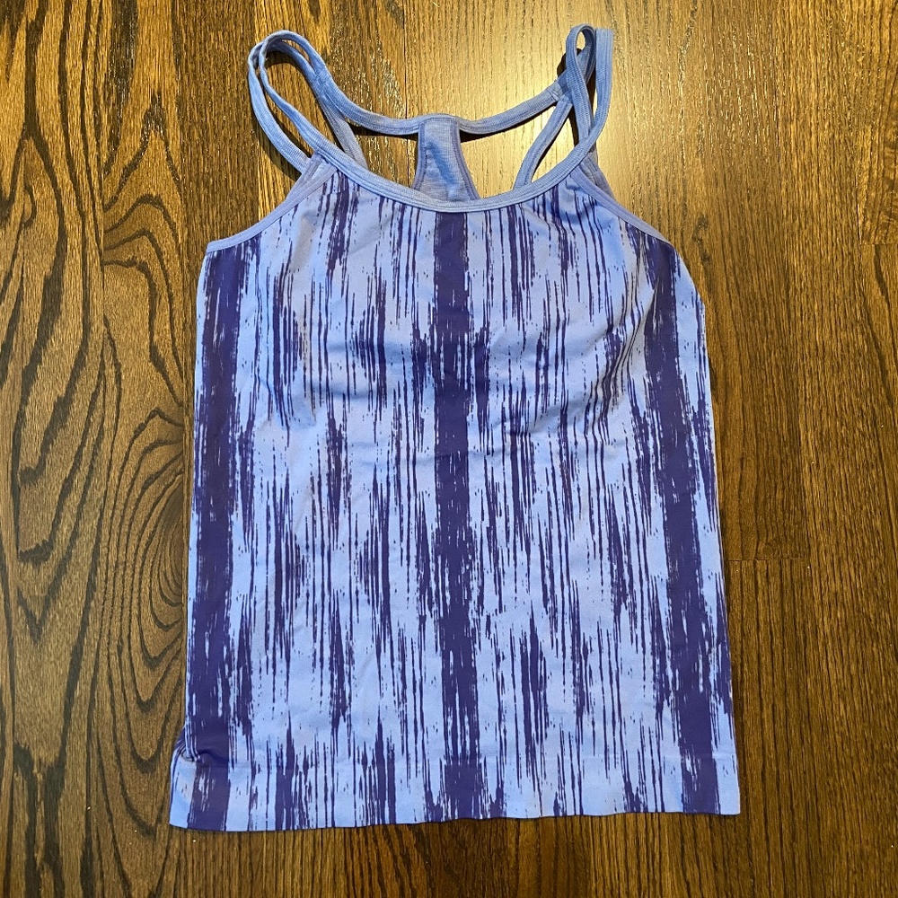 10/$15 ATHLETA tank top with built in bra blue purple colors size small